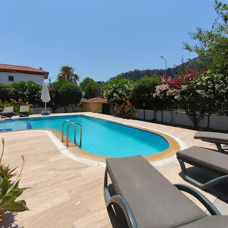 Sanda Villa *